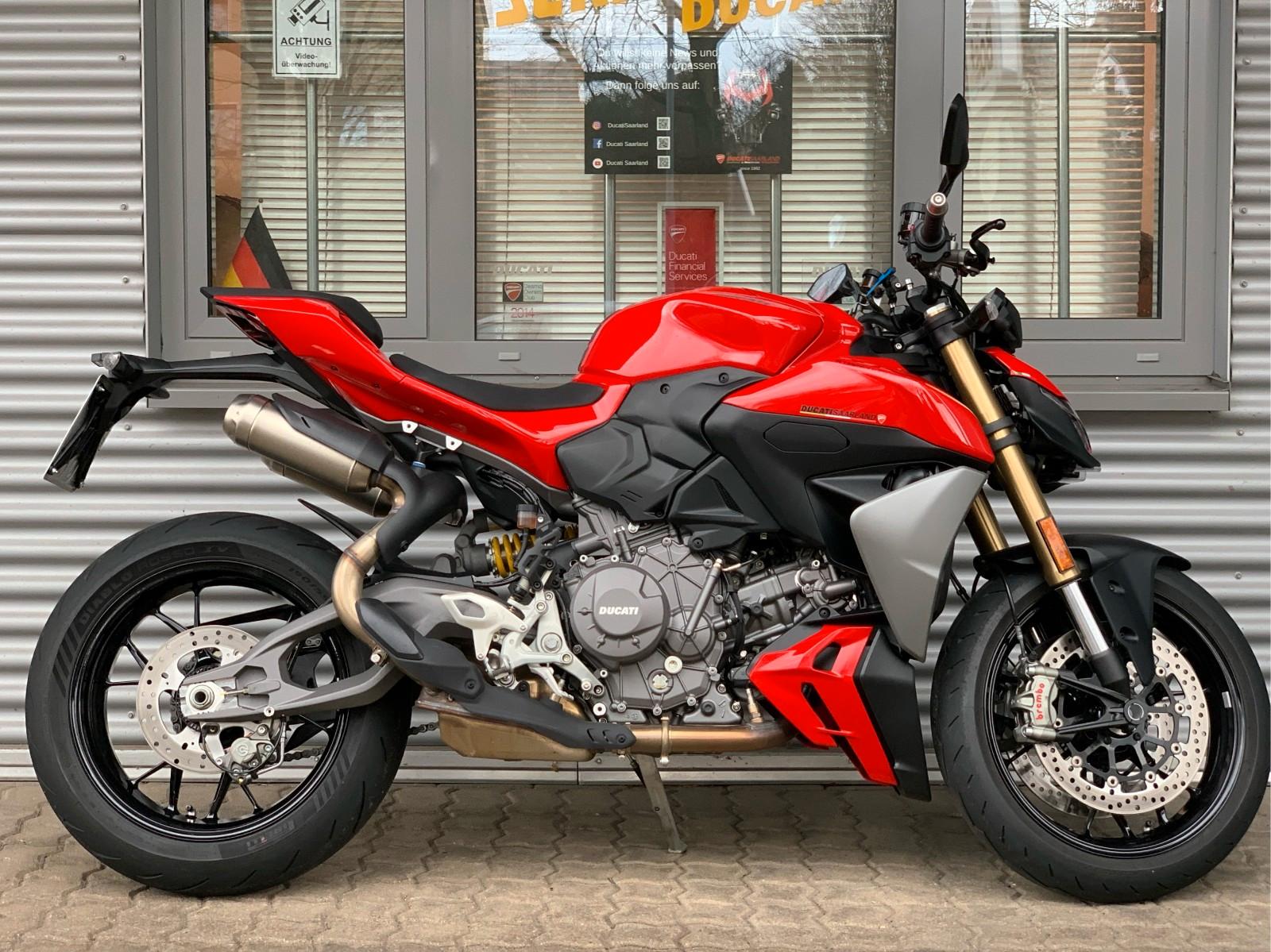 Ducati Streetfighter V2