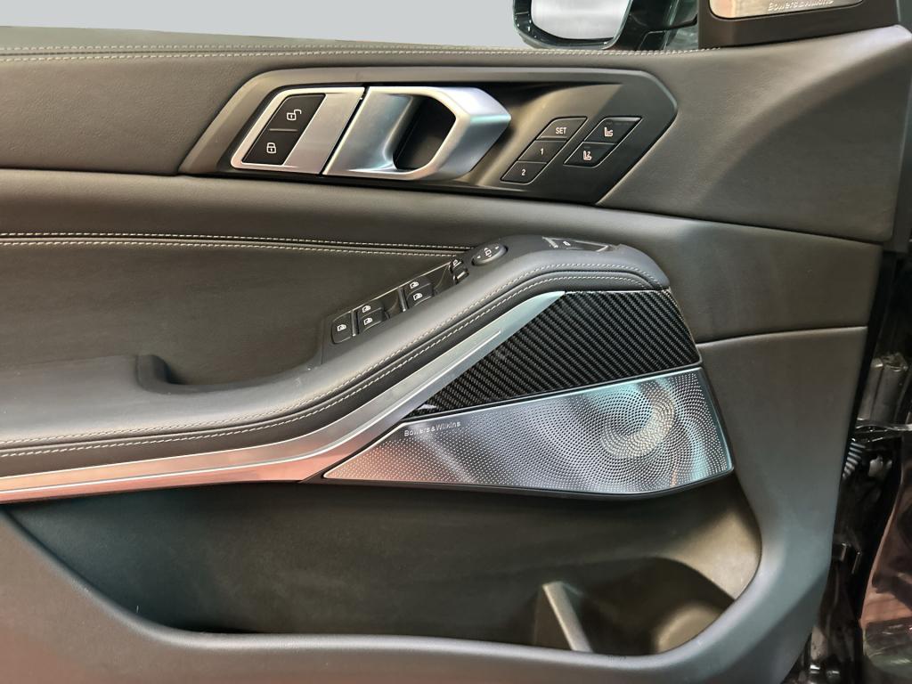 BMW X5 M60i xDrive, AHK, Panoramadach, LED