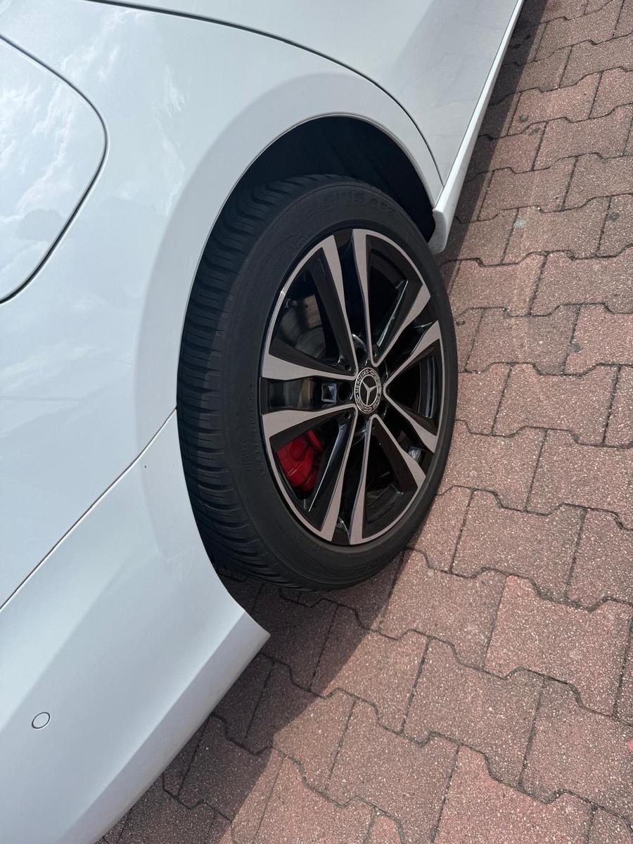 Mercedes-Benz A 250 e DCT Progressive