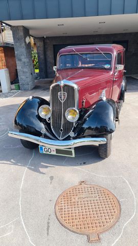 Peugeot 301