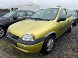 Opel Corsa 1.4 Benzin Automatik nur 63 000 km ! - Opel Corsa aus 1998: B