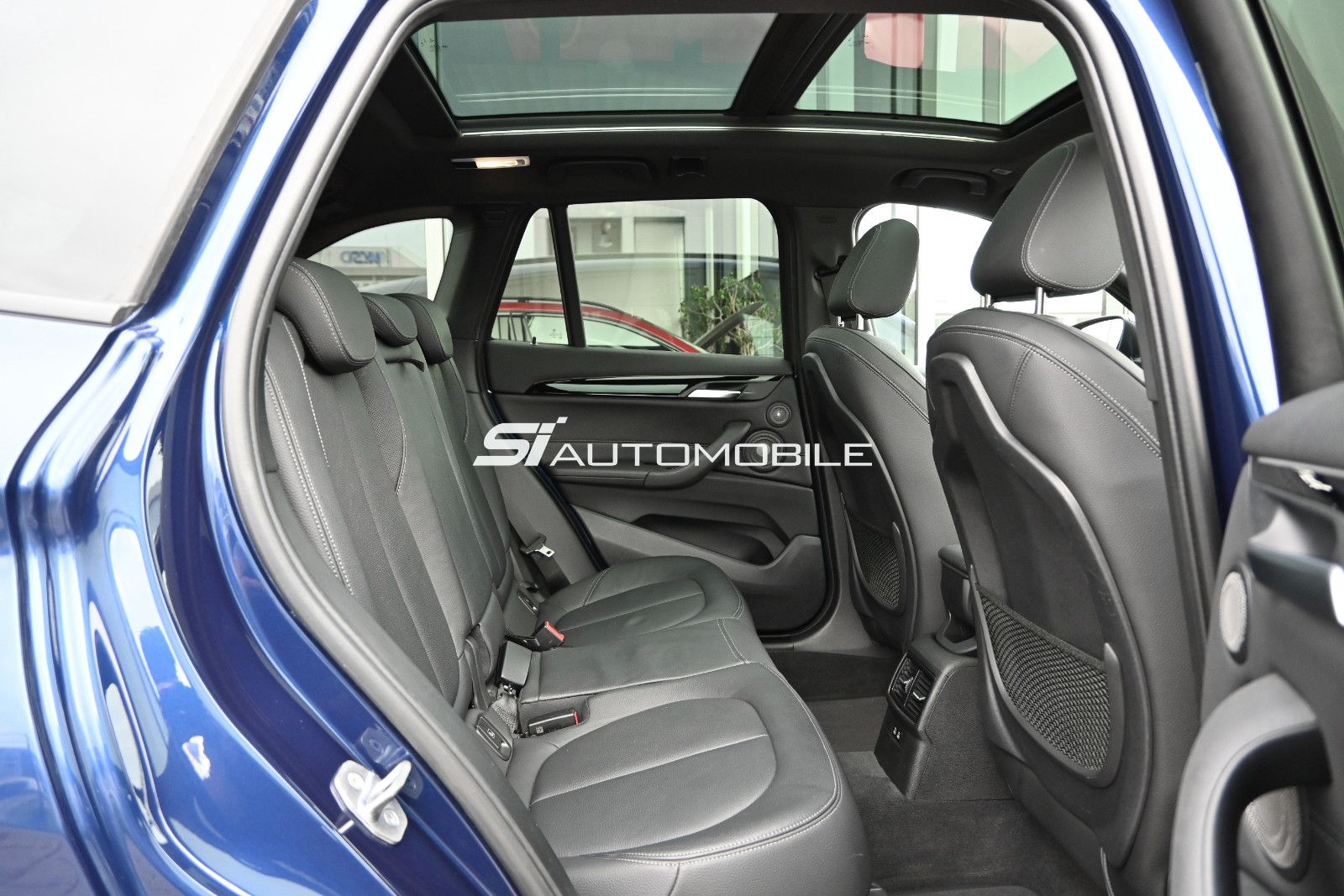 Fahrzeugabbildung BMW X1 xDr20d SPORT °AHK°KAMERA°LEDER°MEMO°NAVI°PANO