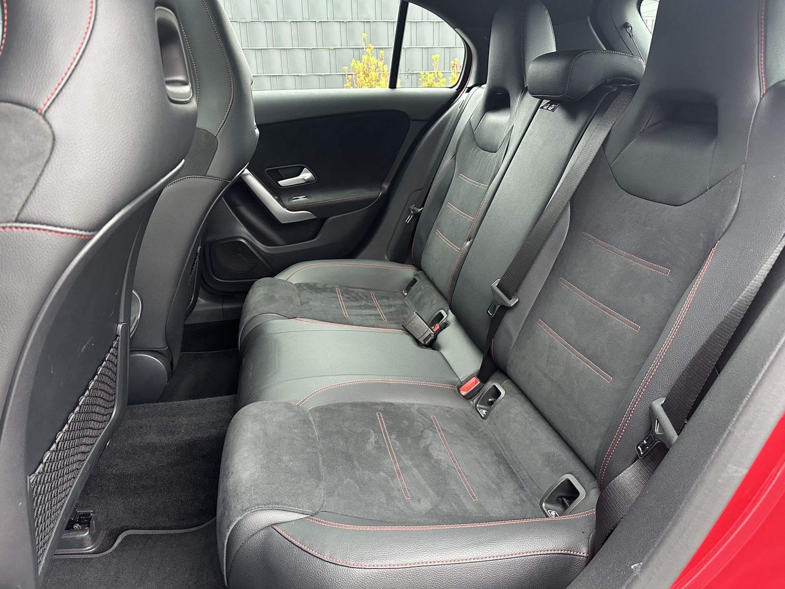 Fahrzeugabbildung Mercedes-Benz A 200 AMG-Line NAV+LED+PANO+KAMERA+18ZOLL+1HAND