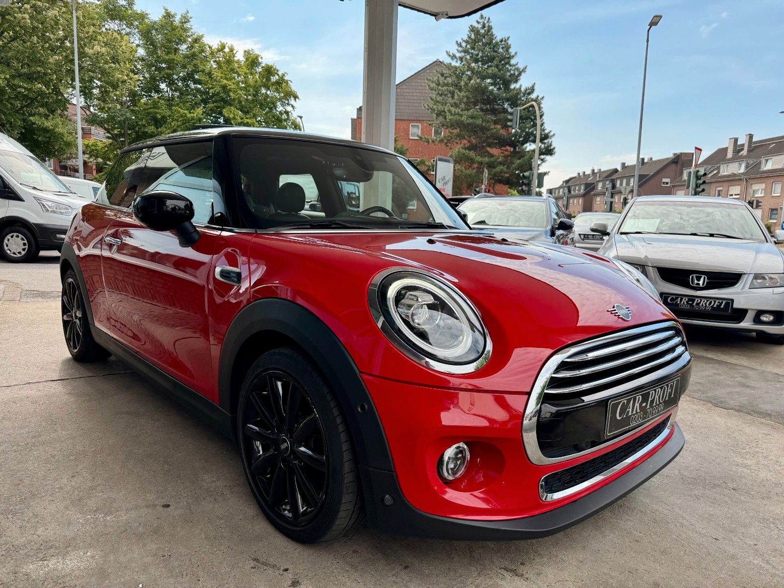 Fahrzeugabbildung MINI Cooper Autom. Navi/Panorama/LED/Sportsitze/1.Hd