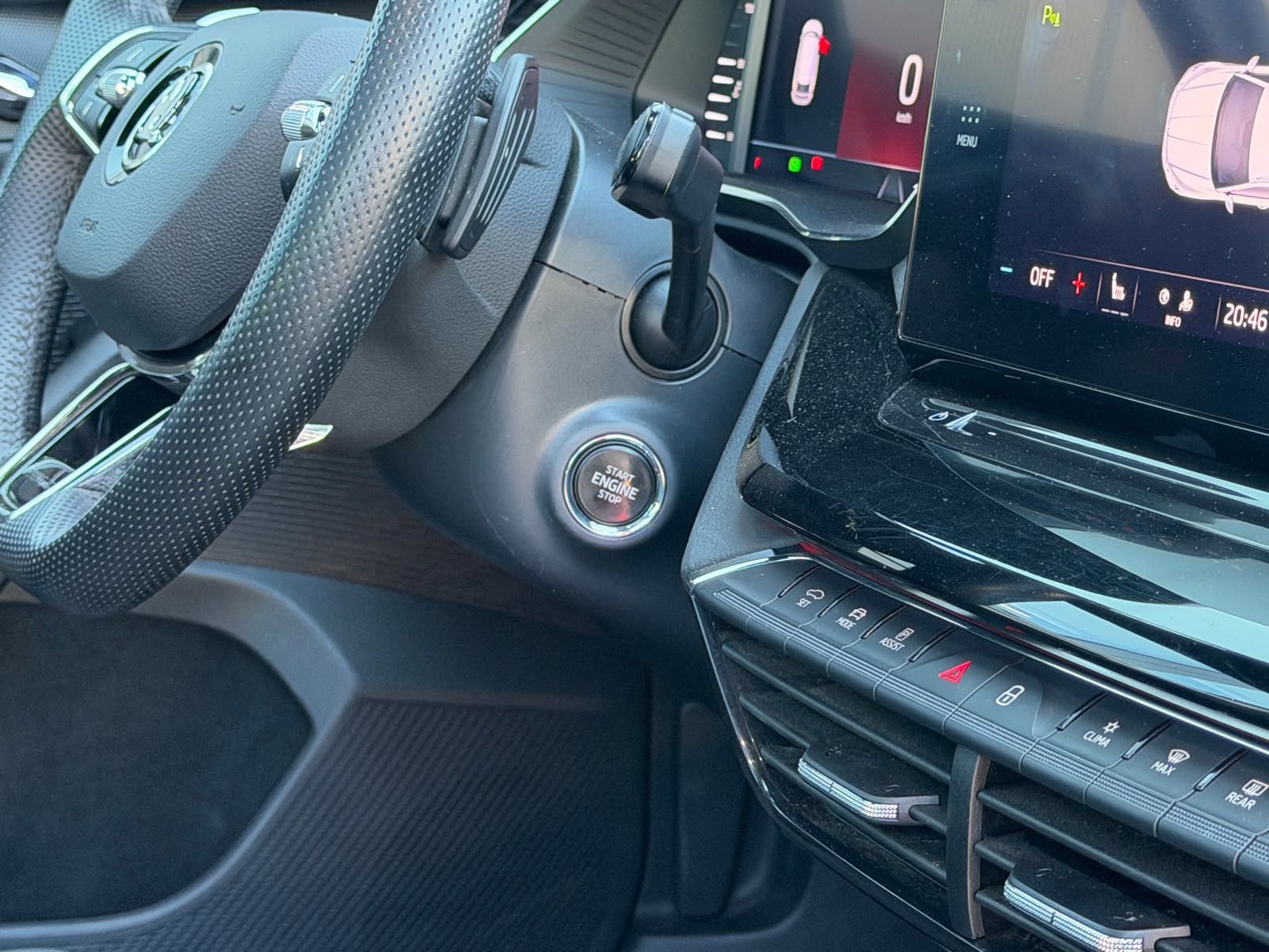 Fahrzeugabbildung SKODA Octavia Combi Sportline*PANO