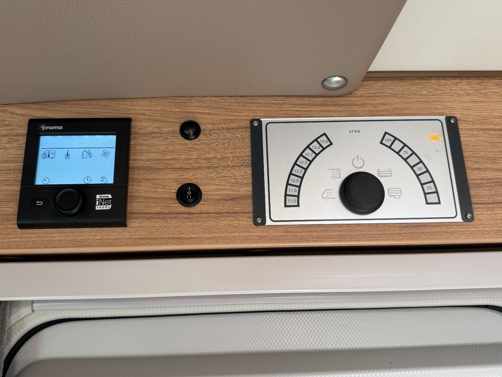 Fahrzeugabbildung Weinsberg CaraCompact 600 MEG EDITION PEPPER NAVI KAMERA