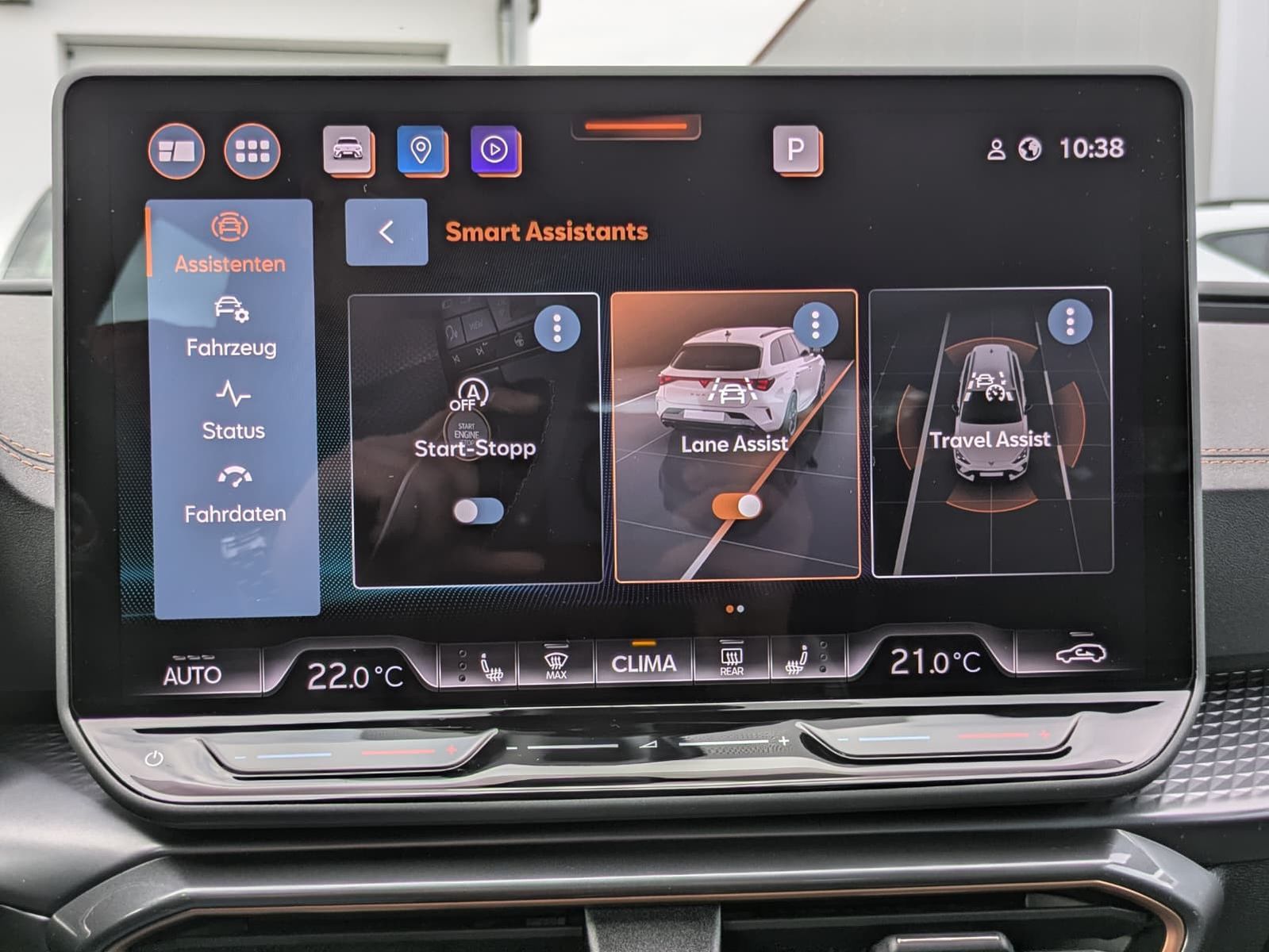 Fahrzeugabbildung CUPRA Leon 1.5 eTSI EDGE MATRIX*ACC*KAM*18"5JGARANTIE