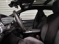 Fahrzeugabbildung BMW 218i Active Tourer M Sport -- Pano/HeadUp/19LM