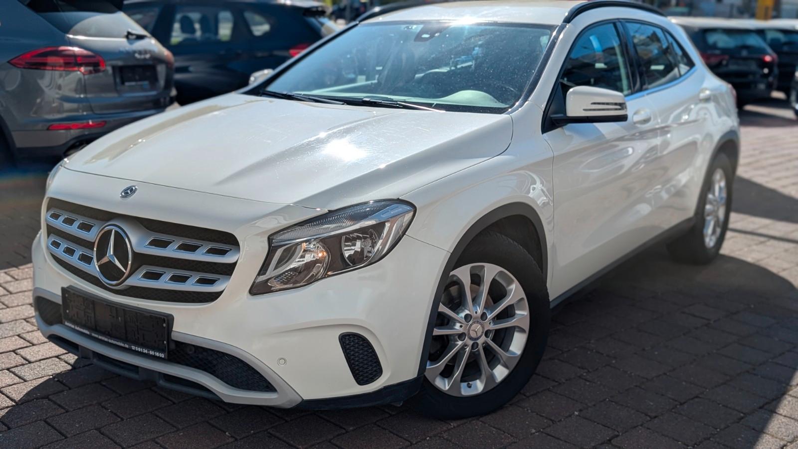 Mercedes-Benz GLA 200 CDI / d Automatik,Navi,Teilleder,EU6