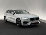 Volvo V60 Kombi*MOMENTUM PRO*LED-R.KAM-TEMPO-SPUR-SHZ - Volvo V60 mit Benzin-Antrieb