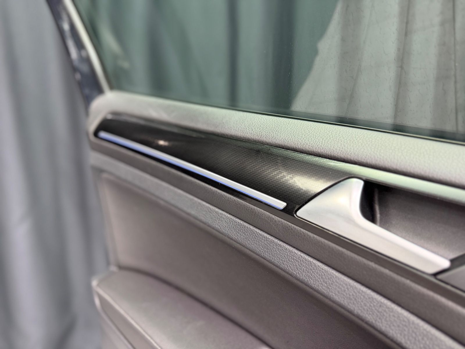 Fahrzeugabbildung Volkswagen Golf VII 2.0 R 4Motion |DSG|VIRTUAL|2.HAND