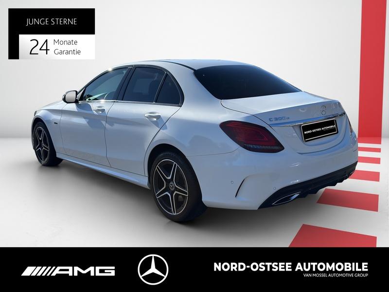 Mercedes-Benz C 300 e AMG KAMERA SHD COMAND NIGHT SITZH