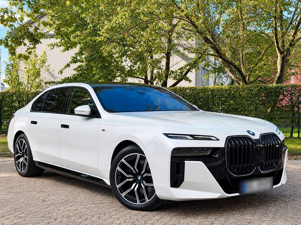 Image of BMW 750