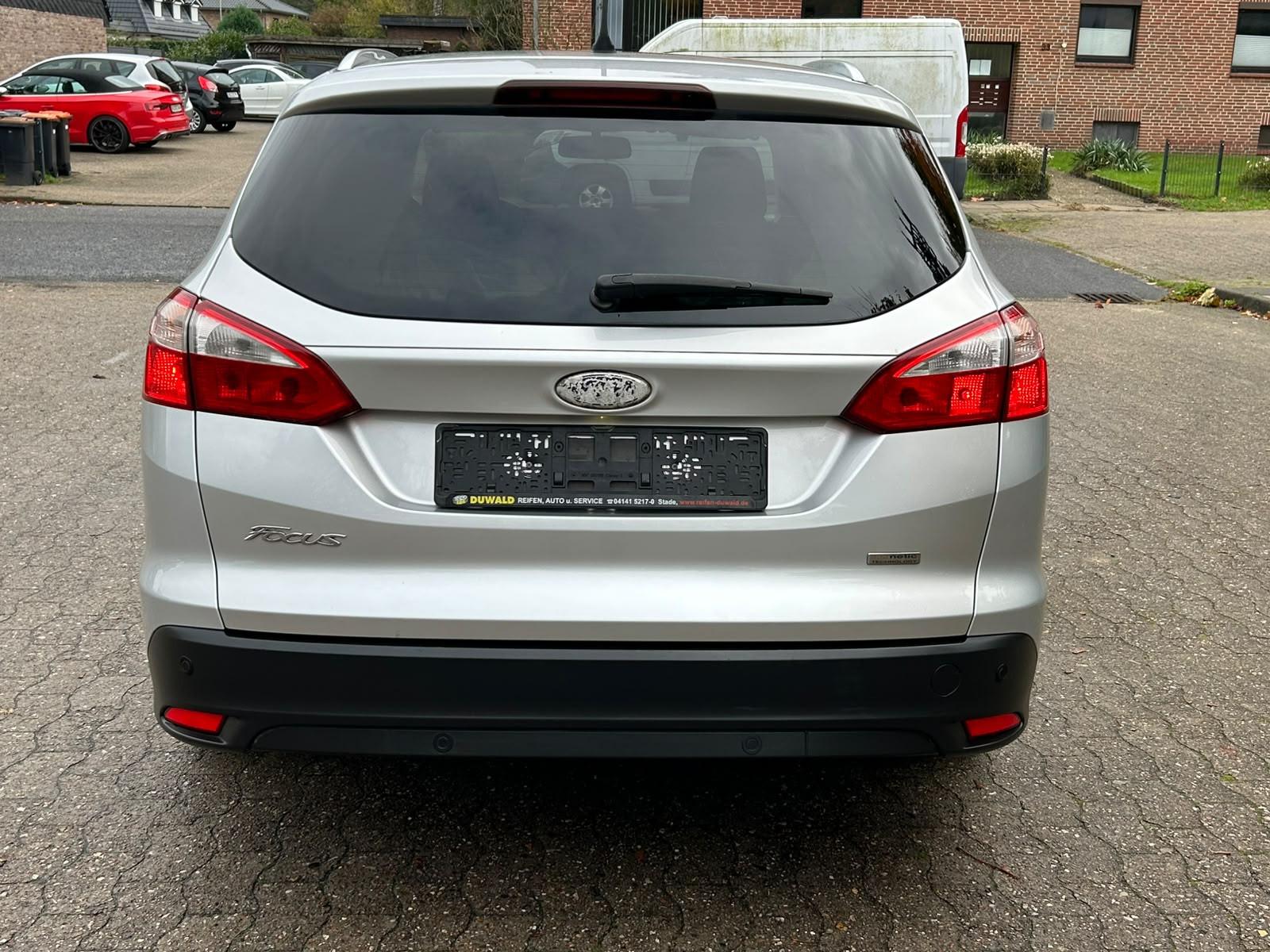 Ford Focus 2012 — photo 5