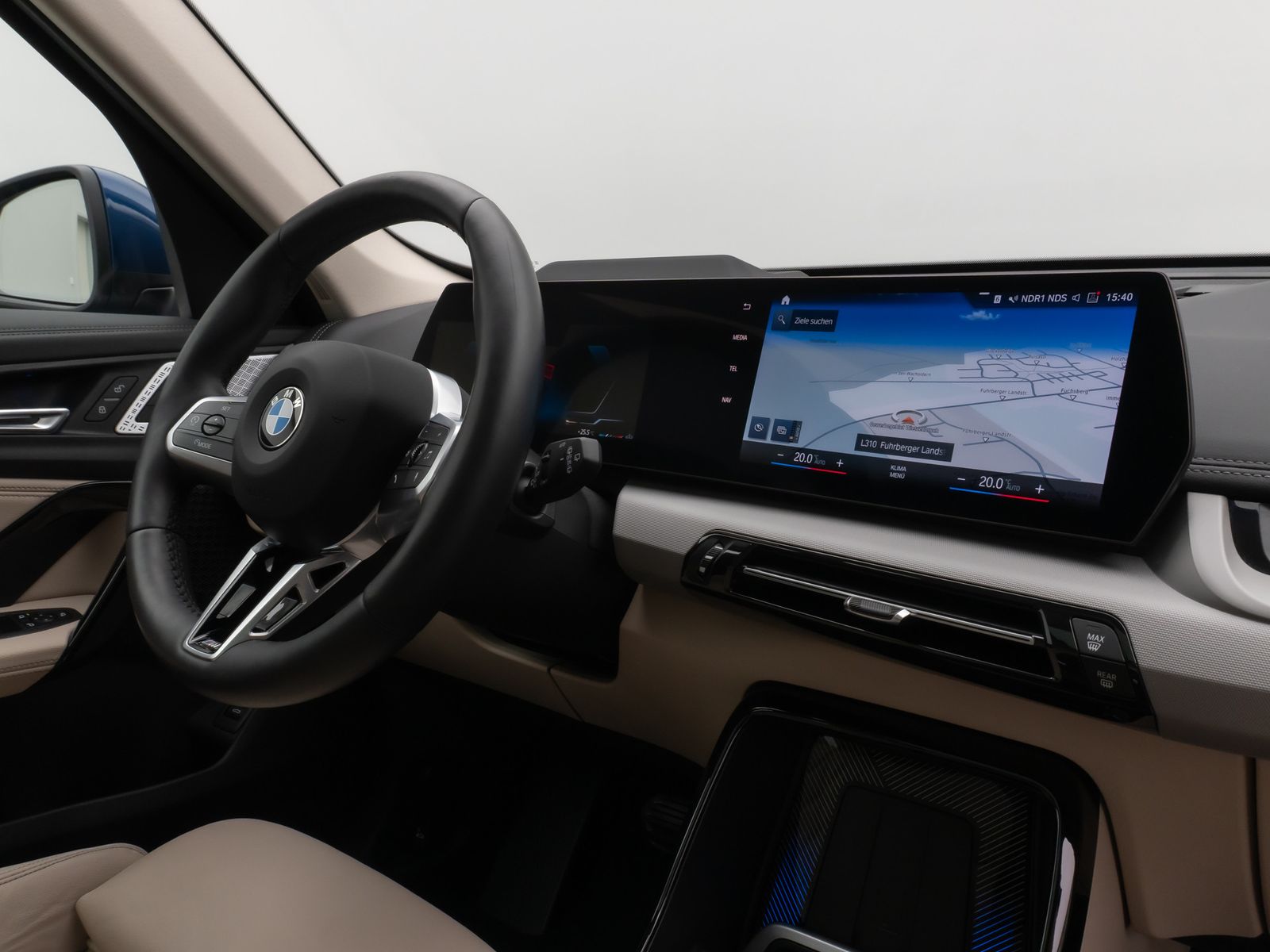 Fahrzeugabbildung BMW X1 xD23i Panorama 360° HUD H/K AHK Komfort Sport