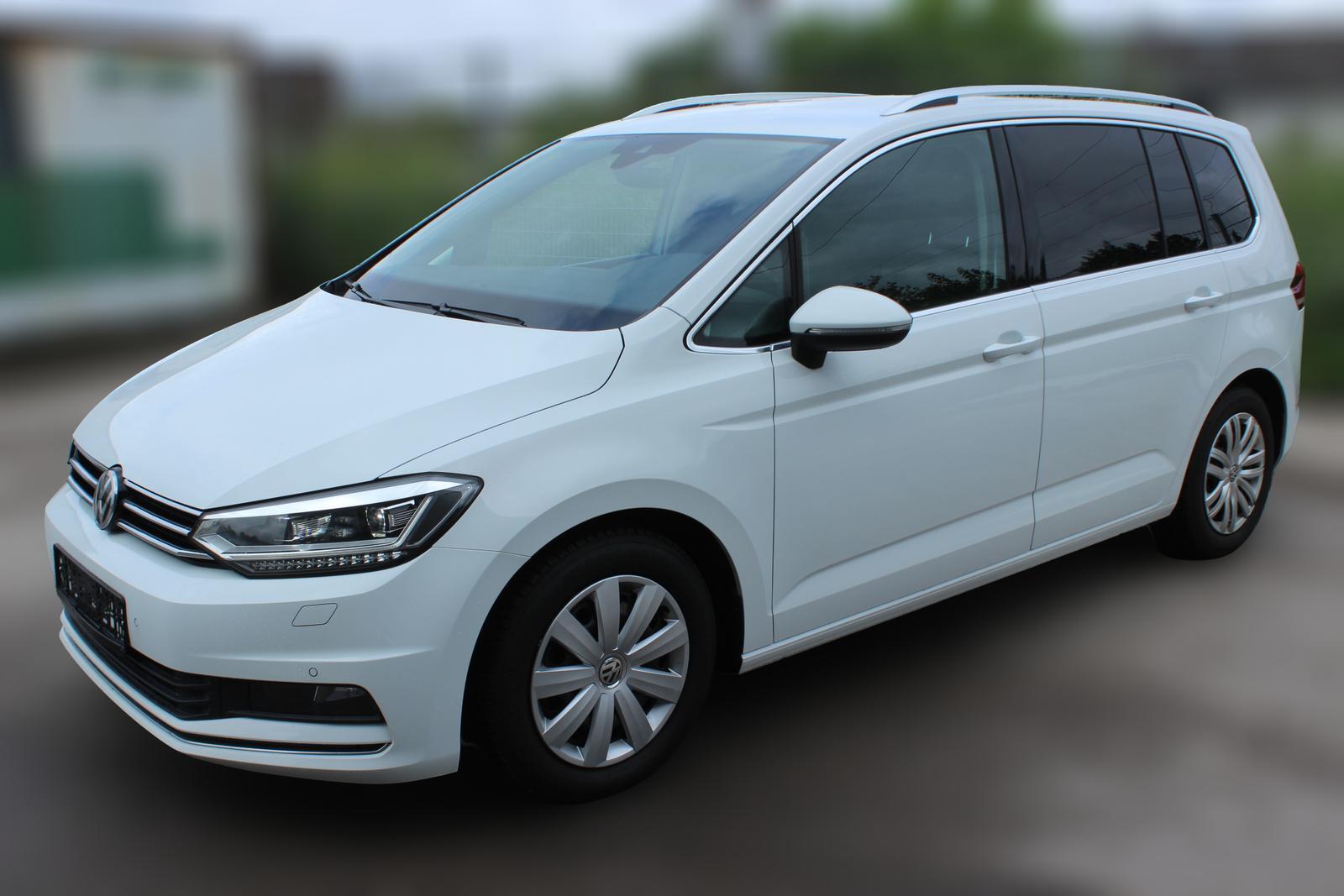 Volkswagen Touran 2.0 TDI 190 PS Highline DSG ACC AHK LED