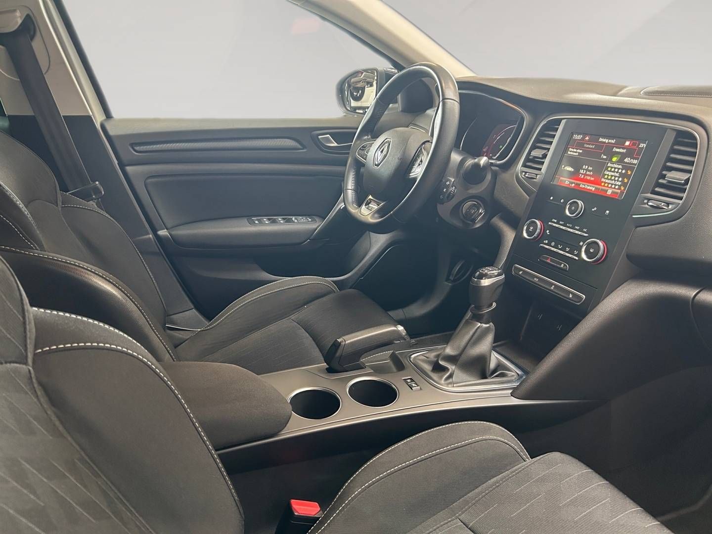 Fahrzeugabbildung Renault Megane Grandtour Blue dCi115 Limited Deluxe