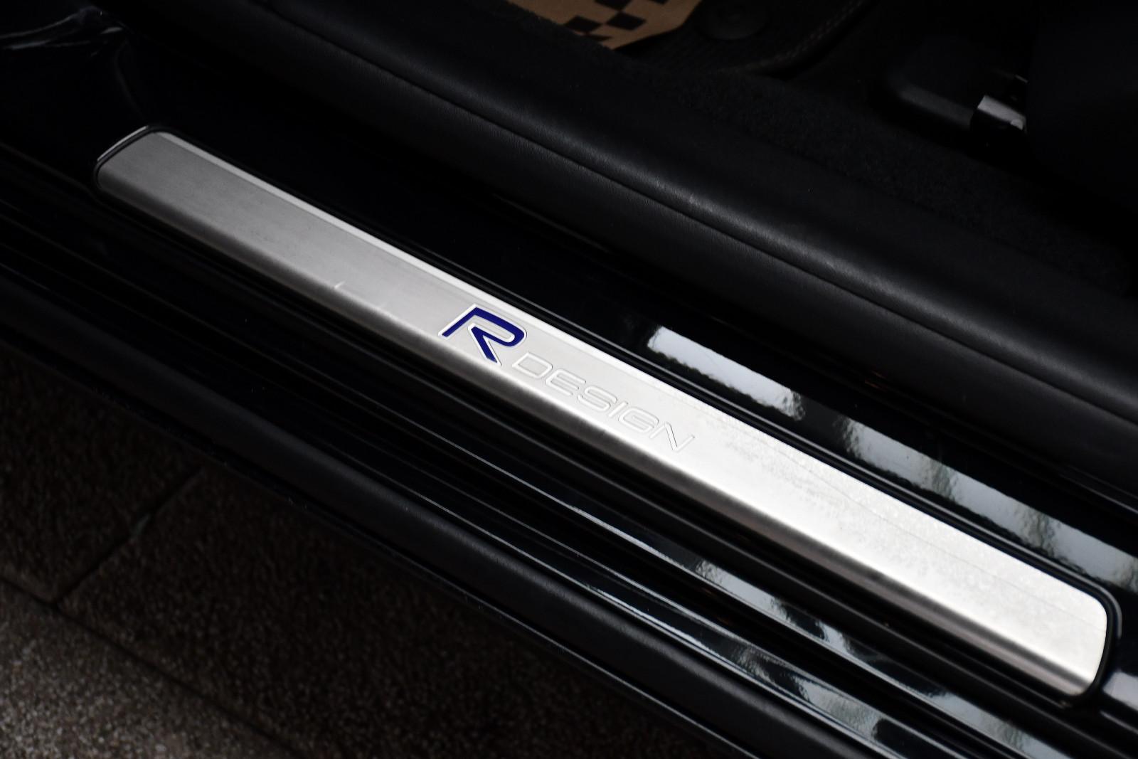 Volvo V60 D4 R-Design Aut. Kamera Leder Navi Ahk 82tkm