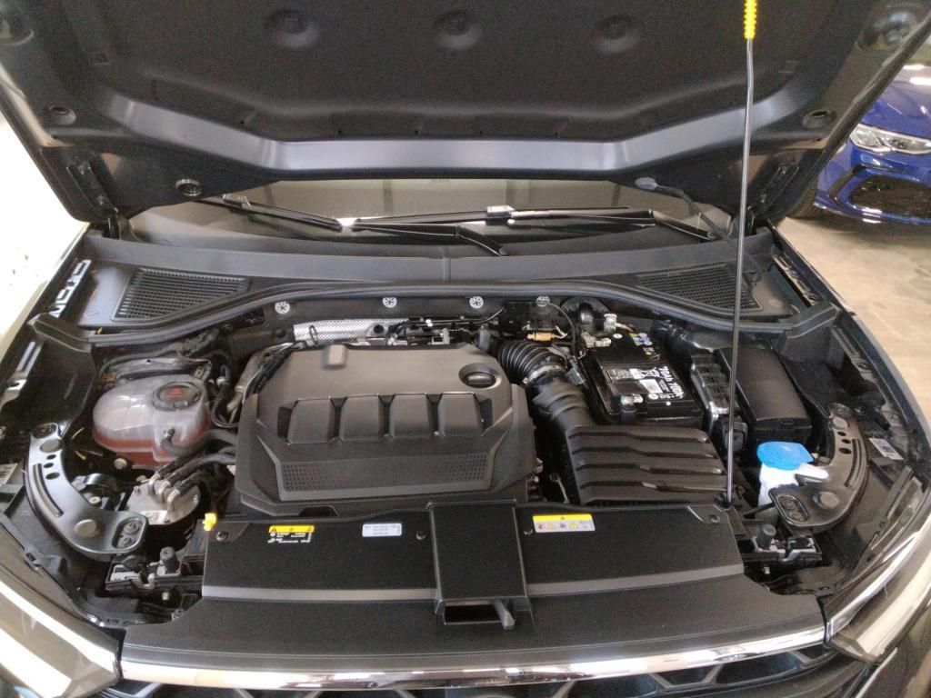 Volkswagen T-Roc Life MOVE 2.0 TDI SCR AHK*Tempo*PDC*RFK*SH