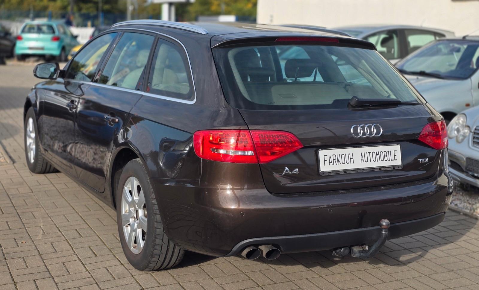 Audi A4 2011 — photo 5