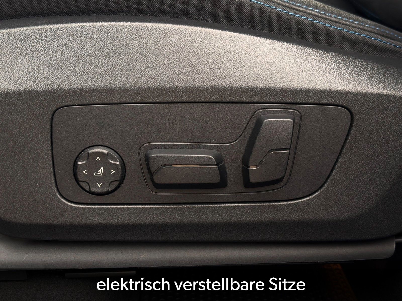 Fahrzeugabbildung BMW 218i Active Tourer M Sport Alcan. Massage CAM