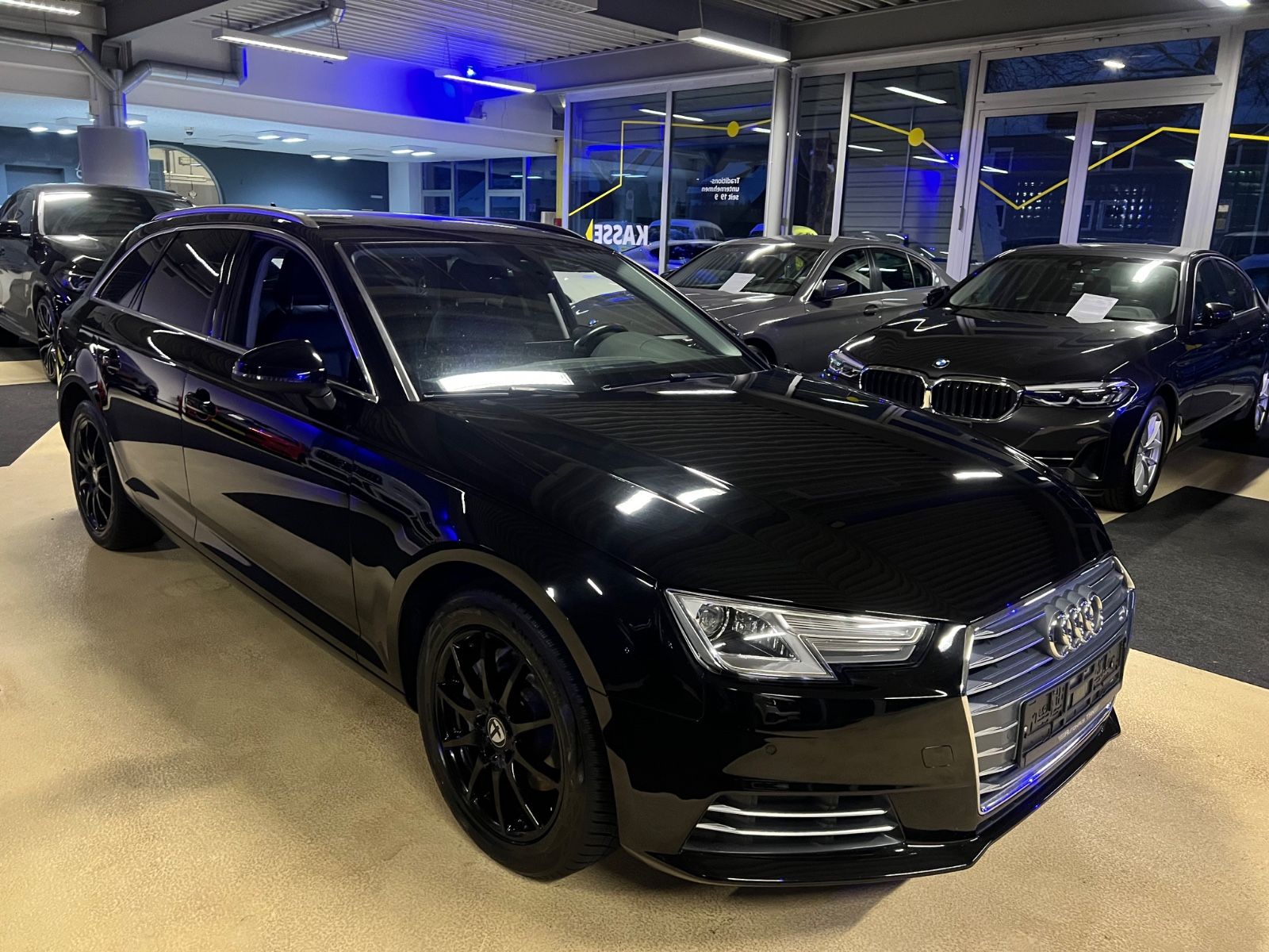 Fahrzeugabbildung Audi A4 2.0 TDI Avant sport *LEDER*AUTOMATIK*LED*