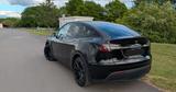 Tesla Model Y SR RWD AHK schwarz TÜV neu CATL-LFP  - Tesla MODEL Y SR Gebrauchtwagen