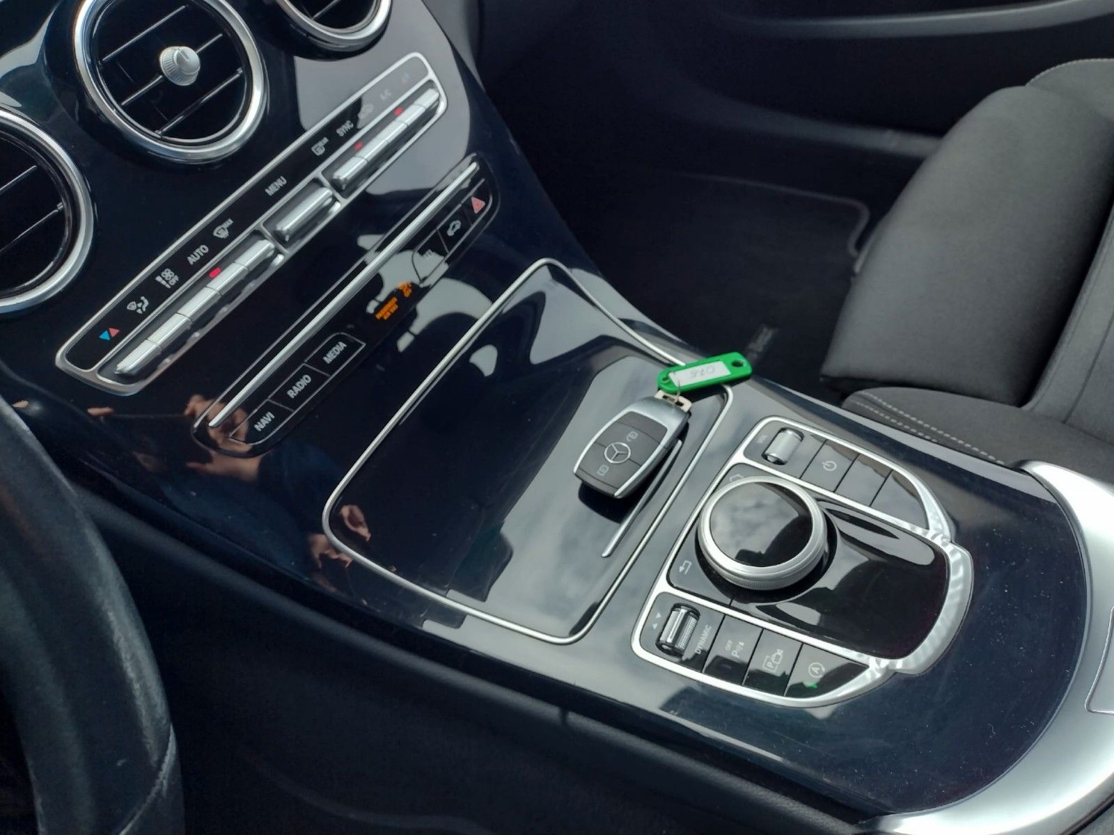 Mercedes-Benz C 220 (06/2026, Diesel)
