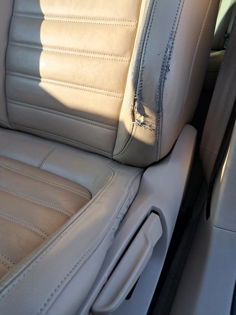 Volkswagen Passat 2010 — photo 15