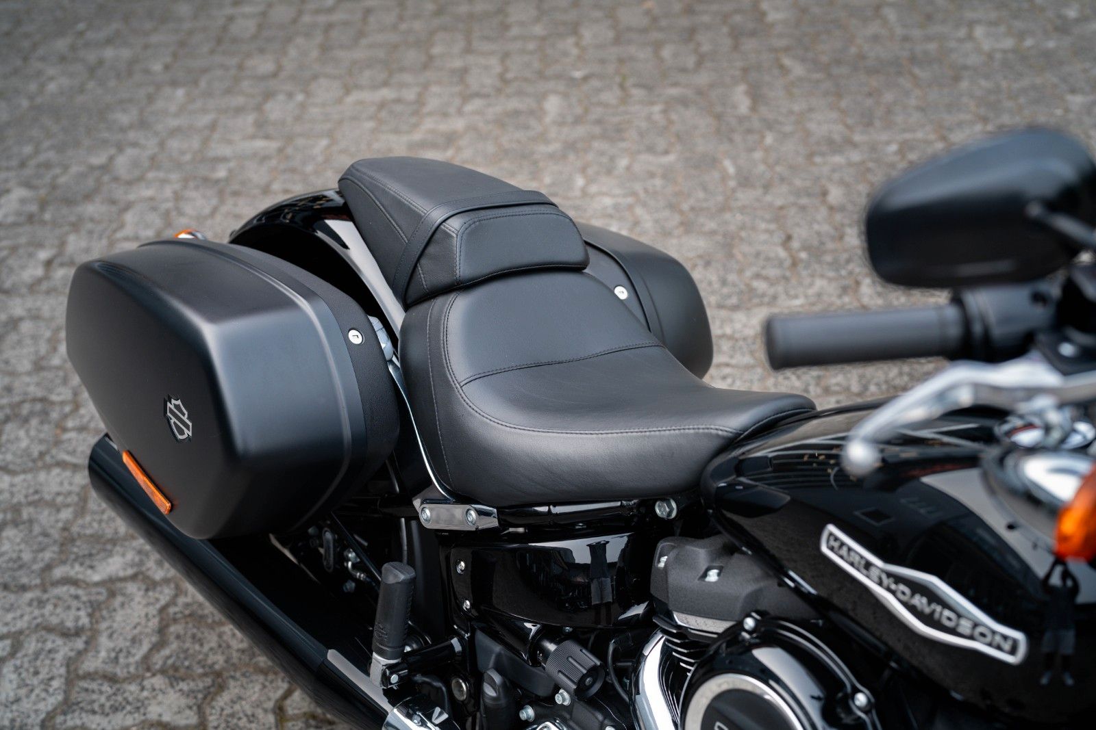 Fahrzeugabbildung Harley-Davidson FLSB Sport Glide Softail