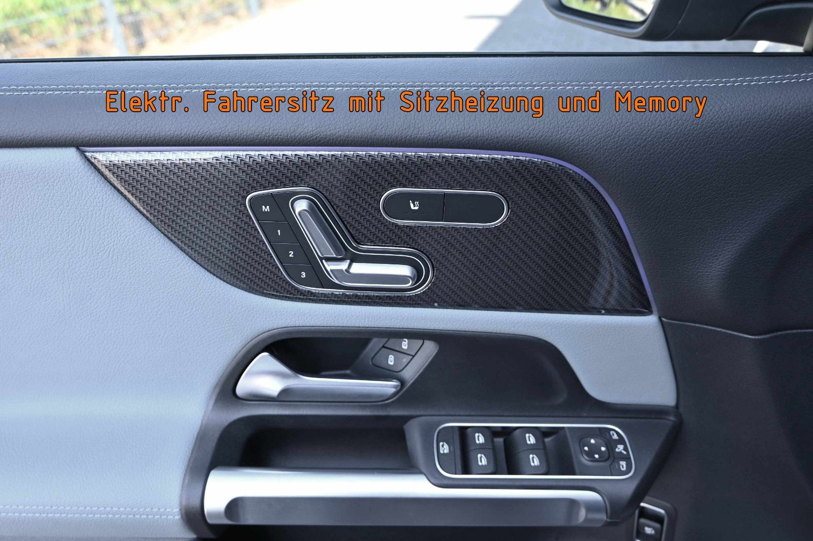 Fahrzeugabbildung Mercedes-Benz GLB 220 d 4MAT. AMG LINE + NIGHT °ACC°AHK°MEMORY