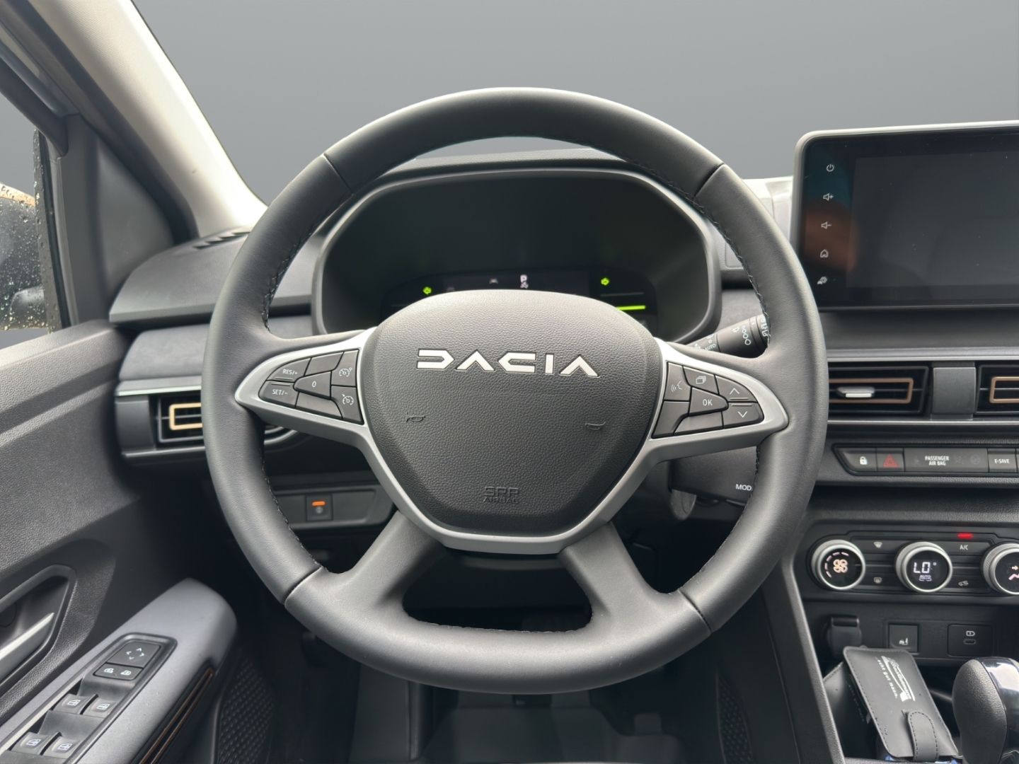 Fahrzeugabbildung Dacia Jogger Extreme 1.6 HYBRID 140 EU6e Digitales Coc