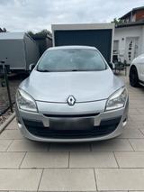 Renault Megagen 3 1.9 dCi / Frisch Tüv 06.... - Renault Megane aus 2008 mit Diesel-Antrieb