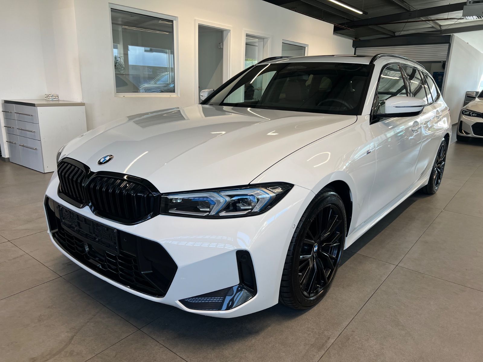 BMW 320 d xDrive M Sport Touring