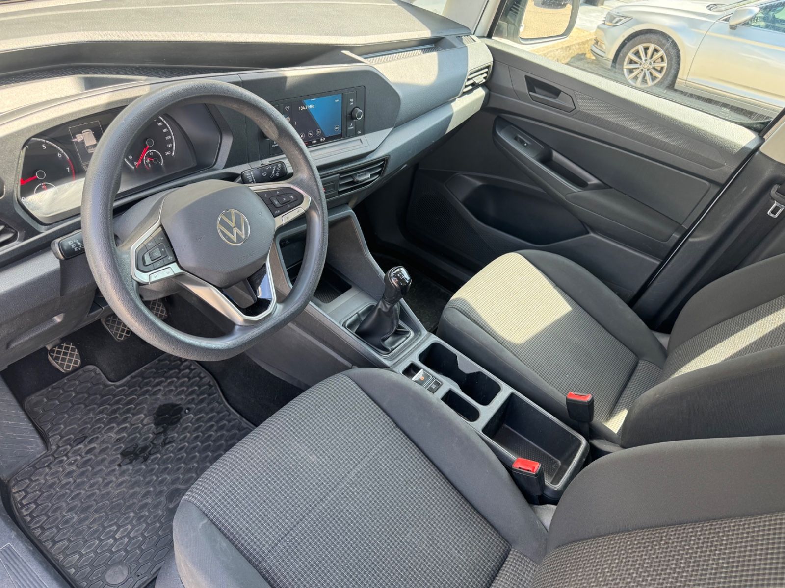 Fahrzeugabbildung Volkswagen Caddy BLUETOOTH/AUTO-HOLD/ACC/TEMPOMAT/