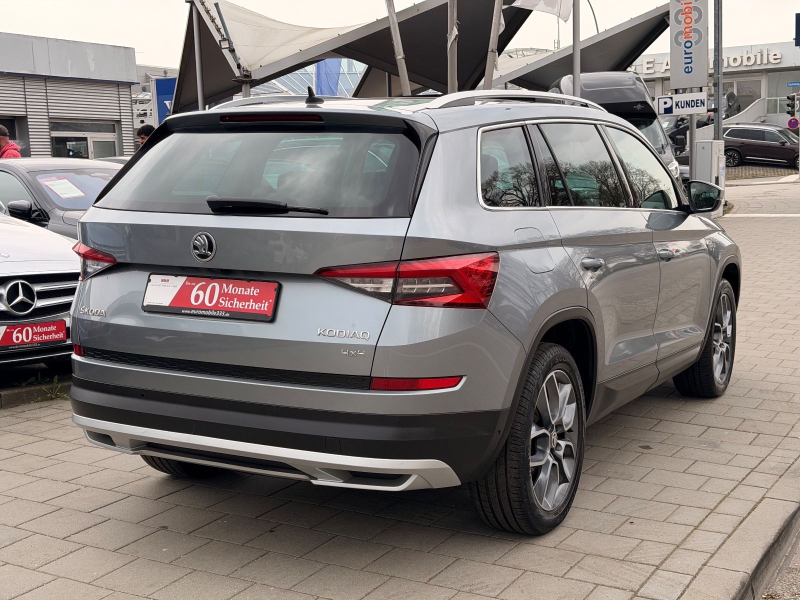 Kodiaq Scout 4×4 *Pano*LED*Leder*360°*7-Sitzer*
