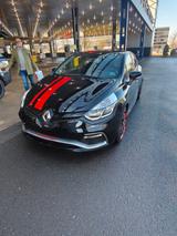 Renault Clio ENERGY TCe 220 EDC R.S. Trophy R.S. Trophy - Renault Clio R-S-Trophy