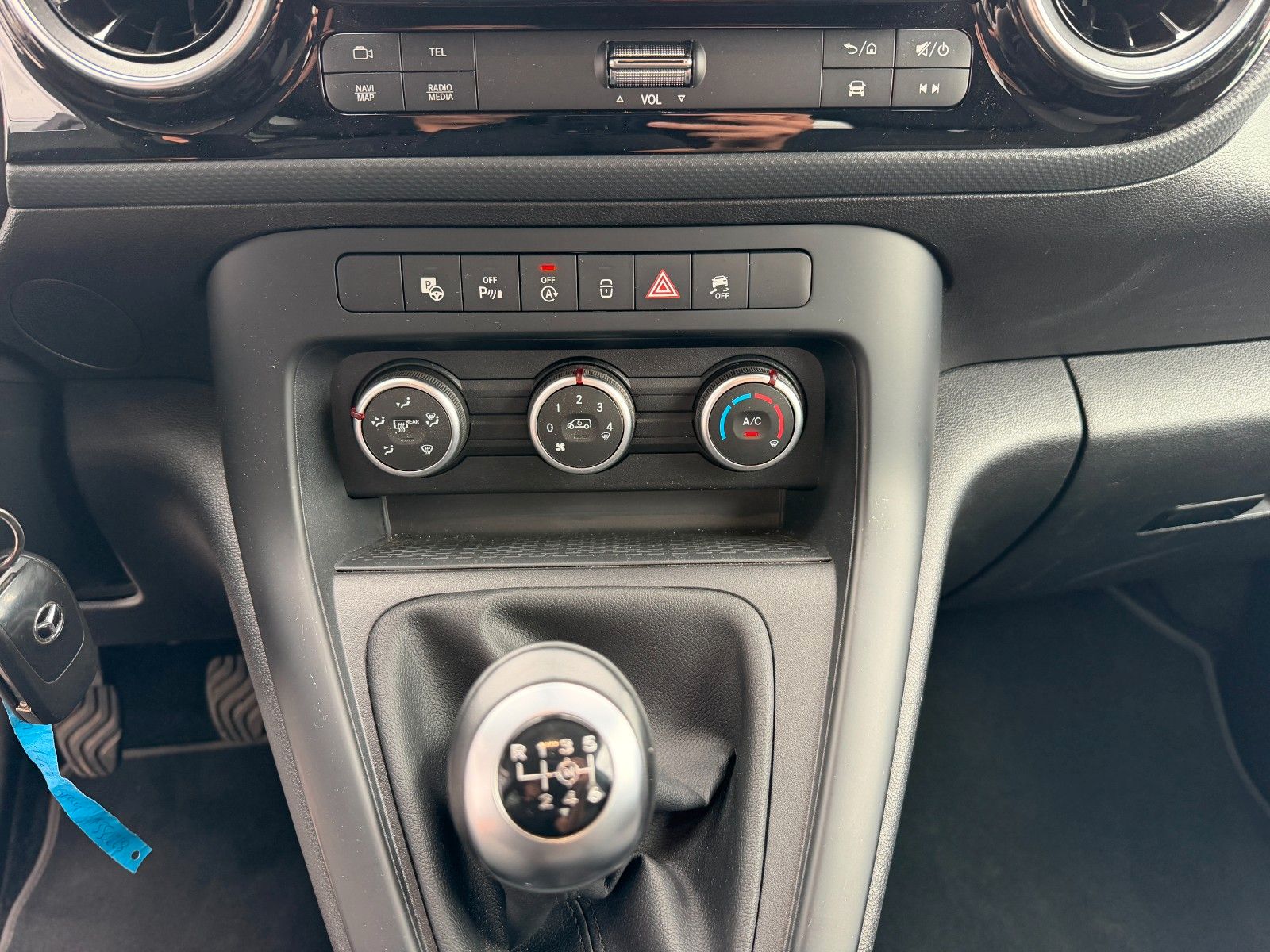 Fahrzeugabbildung Mercedes-Benz Citan 112 CDI Tourer Pro Kamera LED MBUX