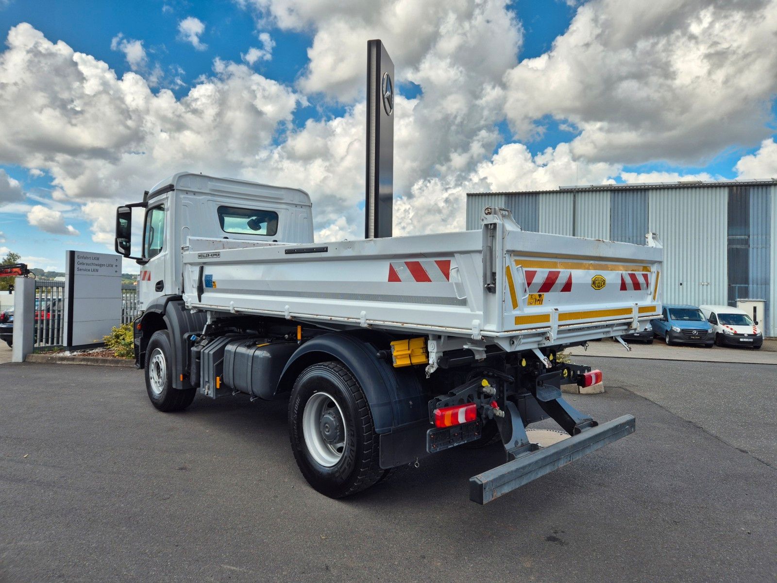 Fahrzeugabbildung Mercedes-Benz Arocs 1935 K 4x2 Meiller AHK Navi PPC Klima