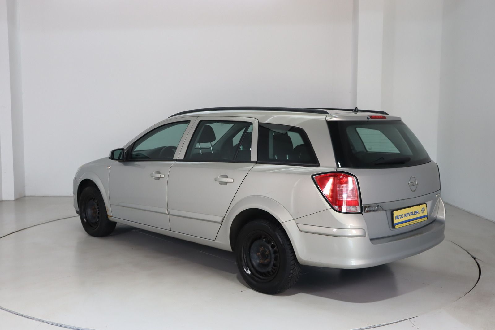 Fahrzeugabbildung Opel Astra Caravan 1.6 Twinport Edition