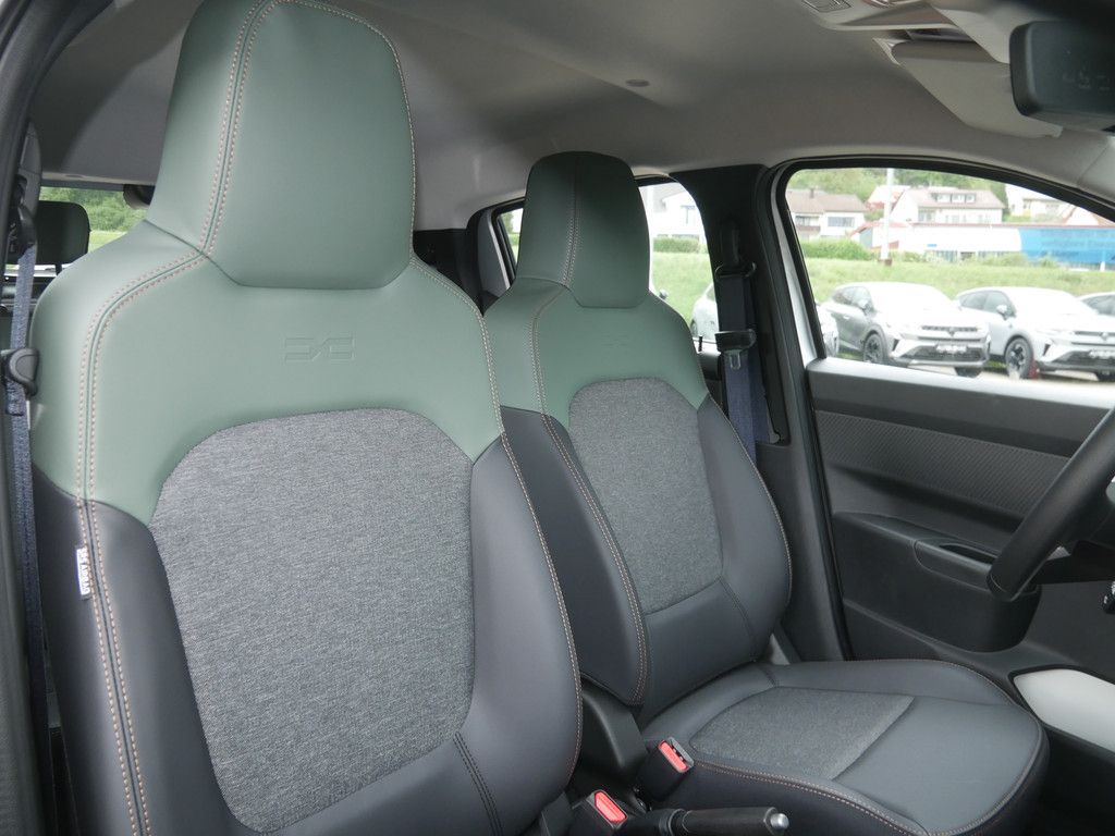 Fahrzeugabbildung Dacia Spring Extreme Electric 100 CCS-Schnellladung