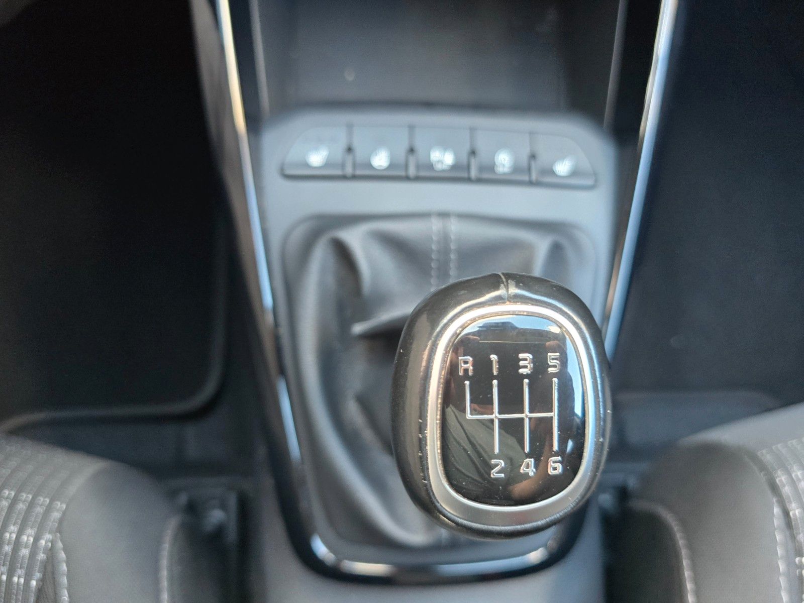 Fahrzeugabbildung Kia Stonic 1.0 T-GDI 120PS Vision Allwetter