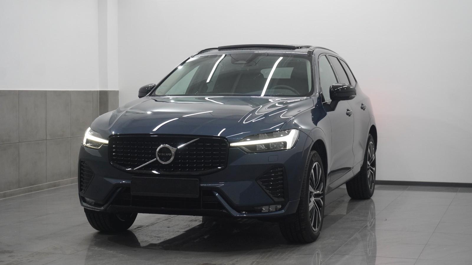 Volvo XC60 B5 Plus Dark AWD Pano/360°/ACC/TWA/H&K/SHzg