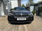 BMW 530 5 Limo 530 d xDrive M Sport |HeaUp|Pano|AHK - BMW 530 mit Diesel-Antrieb: Limousine, Automatik