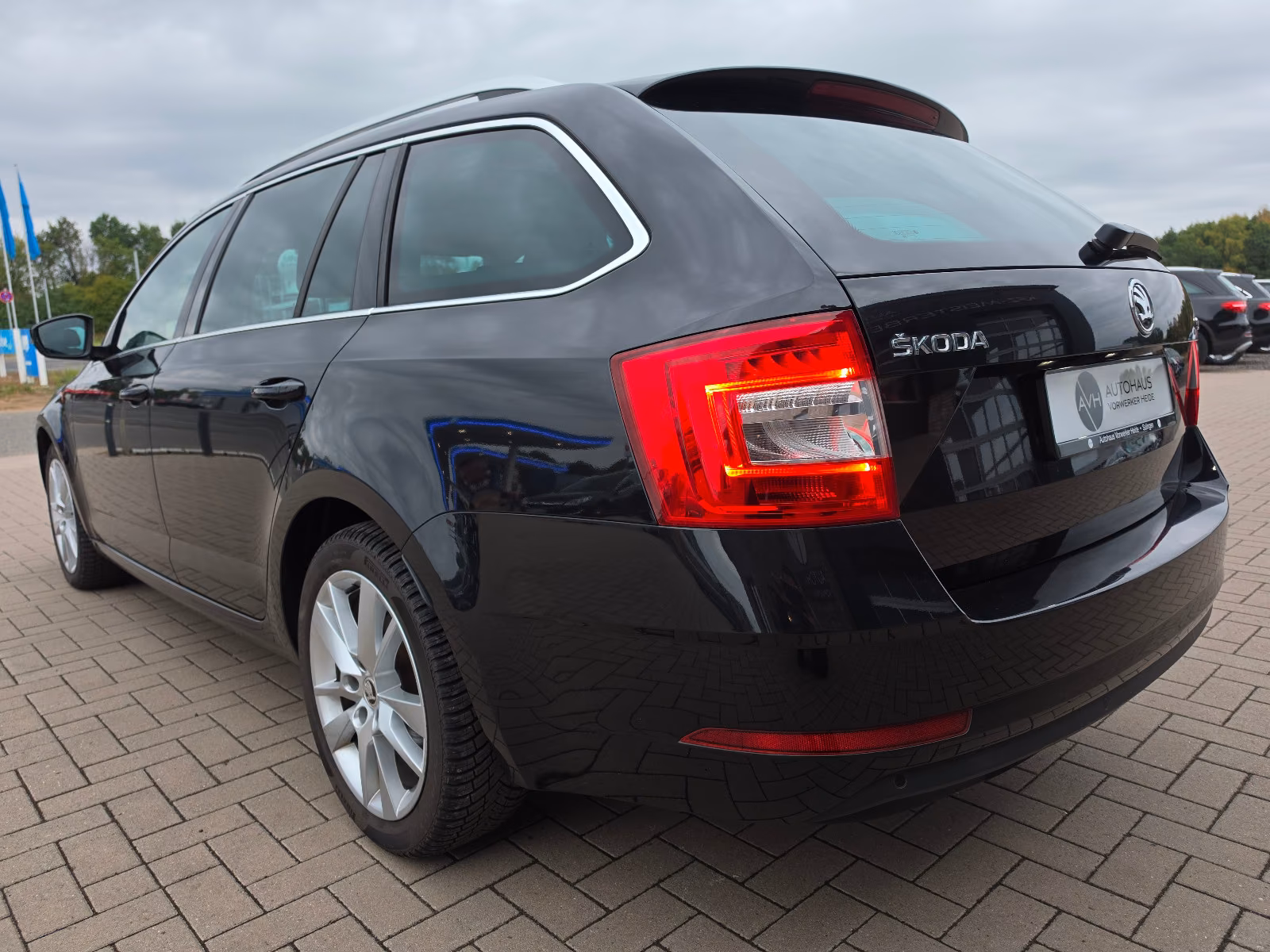 Skoda Octavia 2.0 DSG TÜV Neu/Scheckh./190 PS/LED