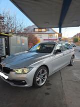BMW 320d Touring - H&K/7Log. Sourroundsys.,M-Lenkrad - BMW: Kombi, 7