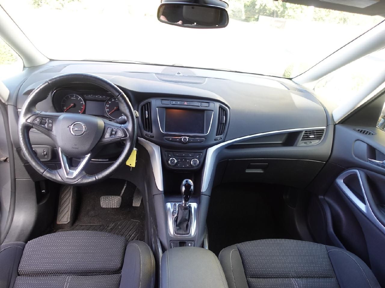 Fahrzeugabbildung Opel Zafira C 1,6 Innovation Automatik