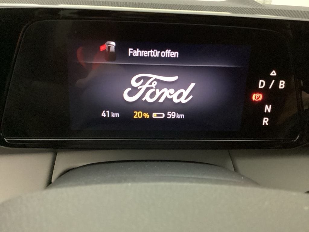 Fahrzeugabbildung Ford Explorer RWD LED PANORAMADACH Tempomat Kamera