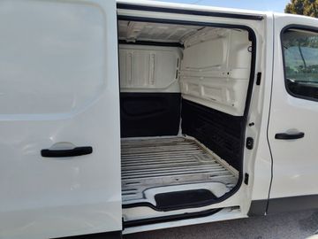 Renault Trafic - 11