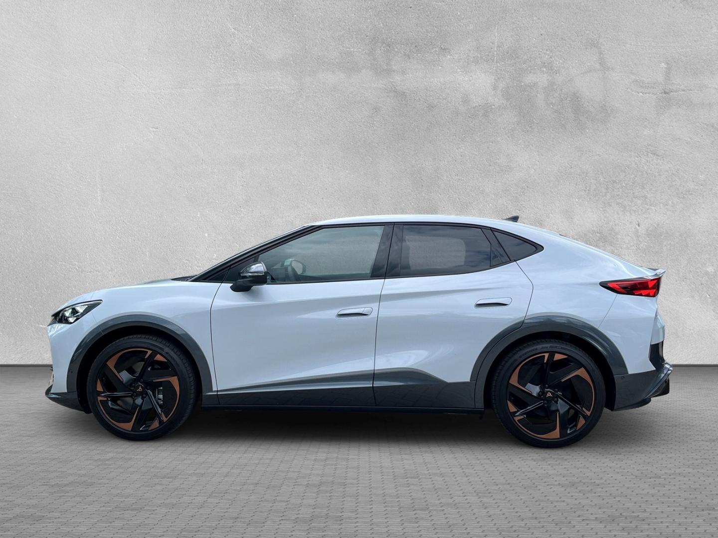 Cupra Tavascan VZ 4Drive / UPE: 66.345,- € / ADRENALIN